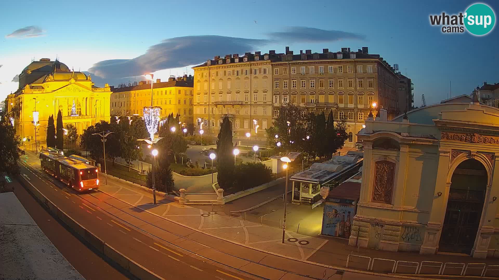 Webcam Rijeka – Park and  Croatian National Theatre Ivan pl. Zajc