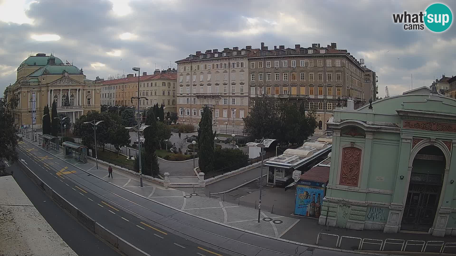 Webcam Rijeka – Park et Théâtre national croate Ivan pl. Zajc