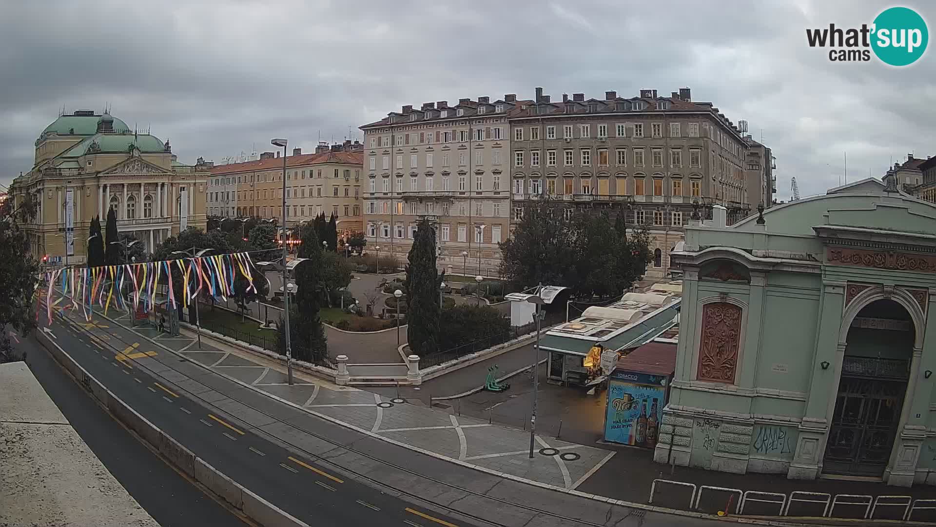 Webcam Rijeka – Park et Théâtre national croate Ivan pl. Zajc