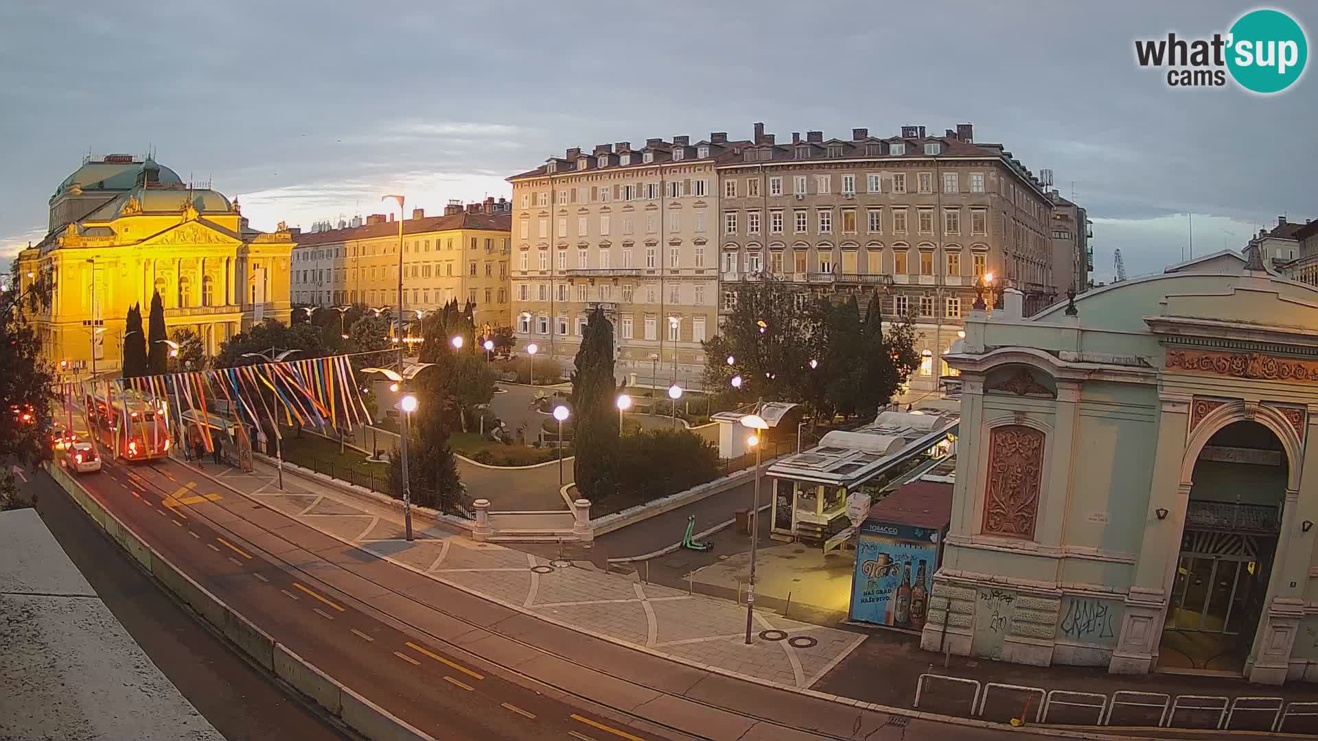 Webcam Rijeka – Park et Théâtre national croate Ivan pl. Zajc