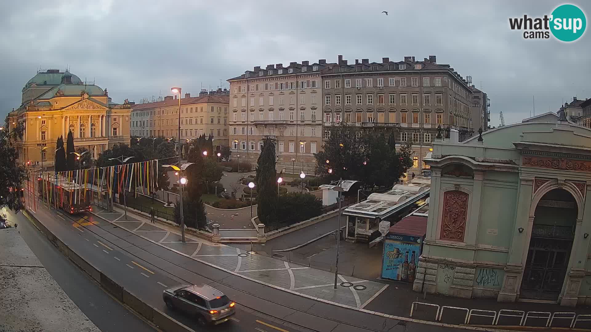 Webcam Rijeka – Park et Théâtre national croate Ivan pl. Zajc