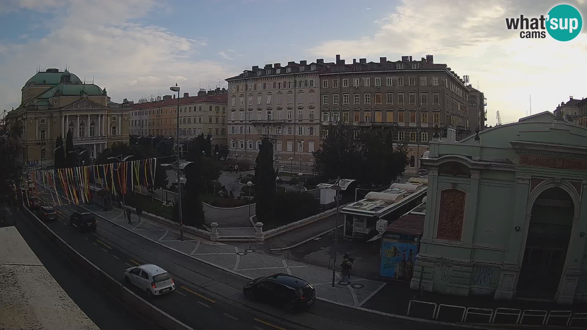 Webcam Rijeka – Parque i Teatro Nacional Croato Ivan pl. Zajc