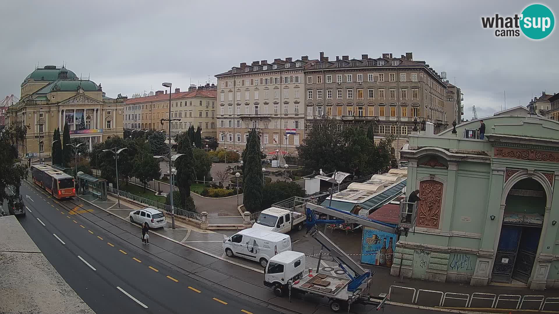 Webcam Rijeka – Park et Théâtre national croate Ivan pl. Zajc