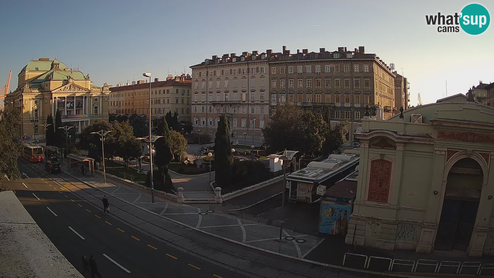 Webcam Rijeka – Park et Théâtre national croate Ivan pl. Zajc