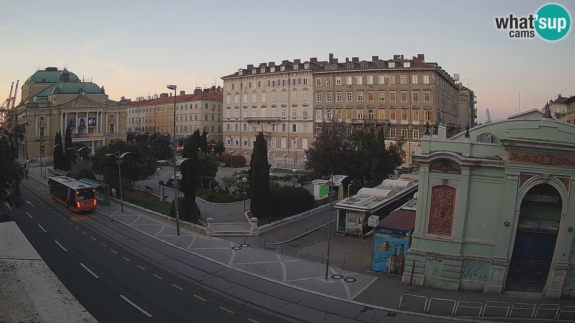 Webcam Rijeka – Parque i Teatro Nacional Croato Ivan pl. Zajc
