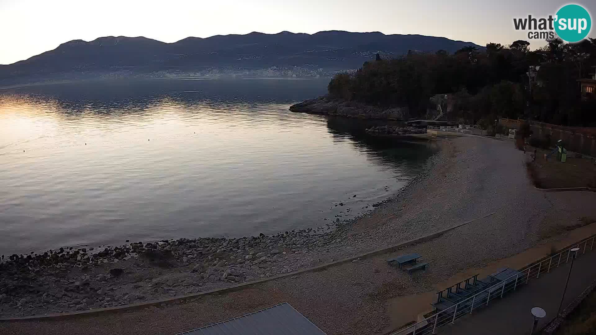 LIVE Webcam Rijeka beach Swimming pools Kantrida