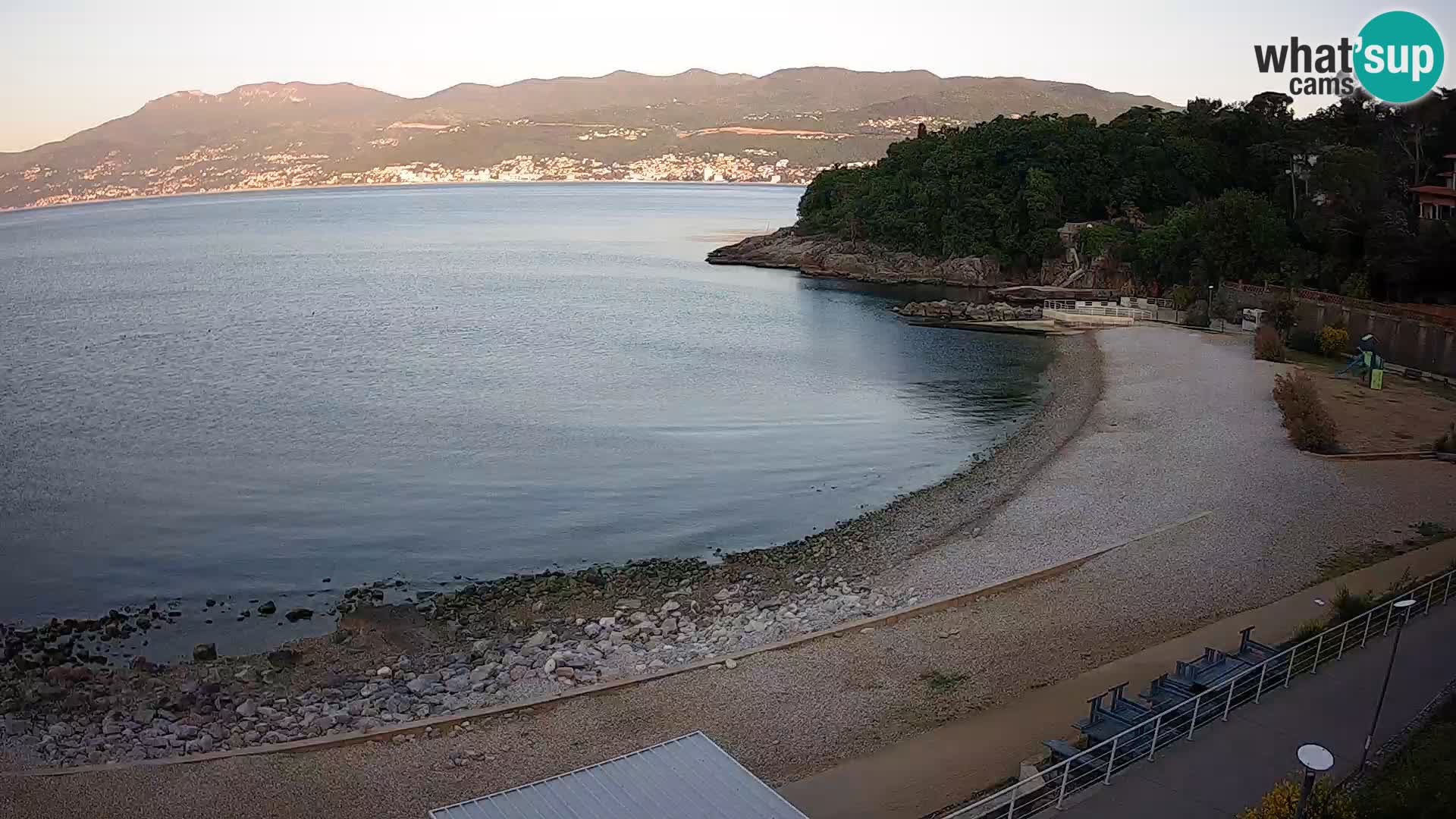 LIVE Webcam Rijeka beach Swimming pools Kantrida