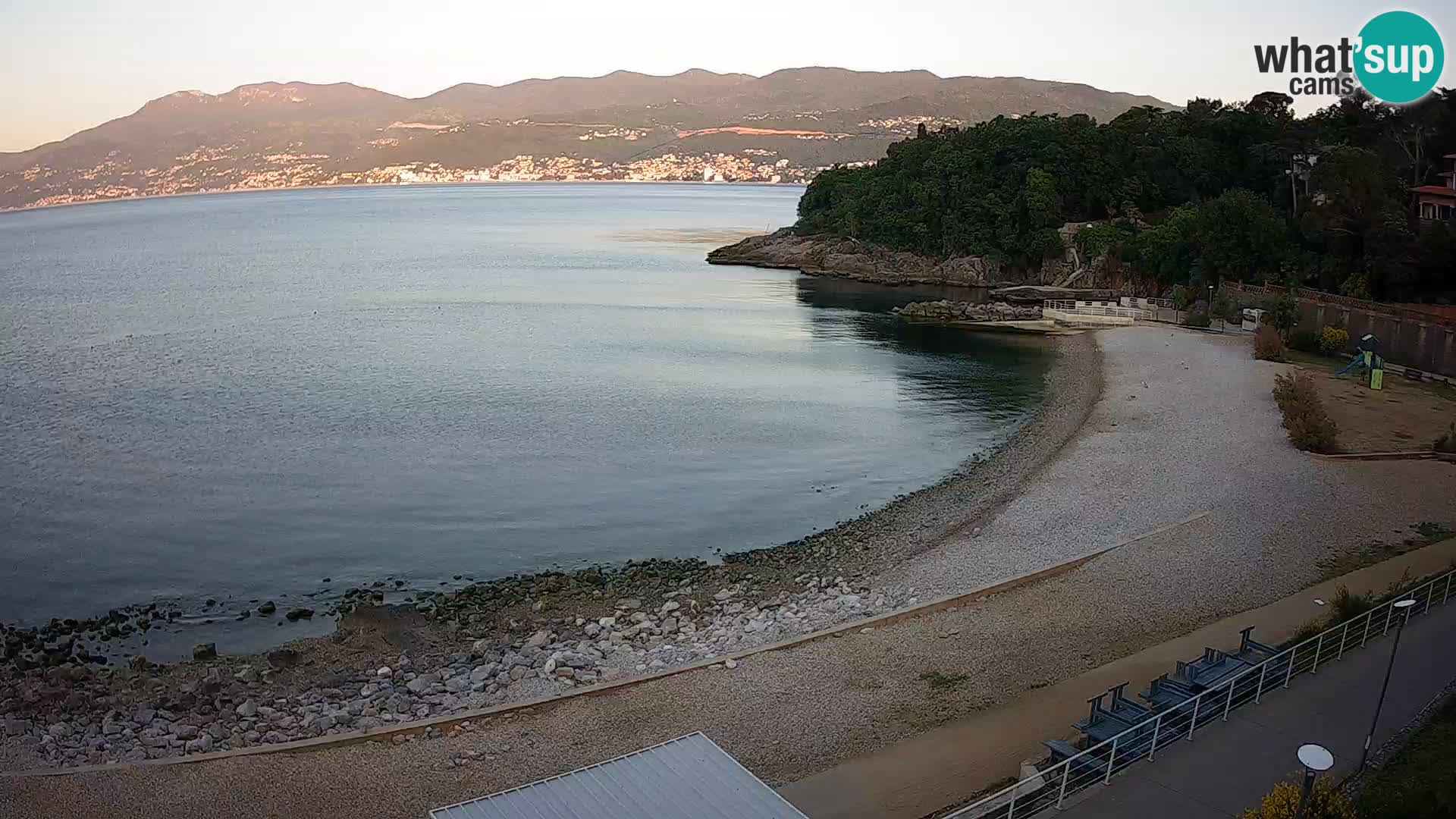 LIVE Webcam Rijeka beach Swimming pools Kantrida