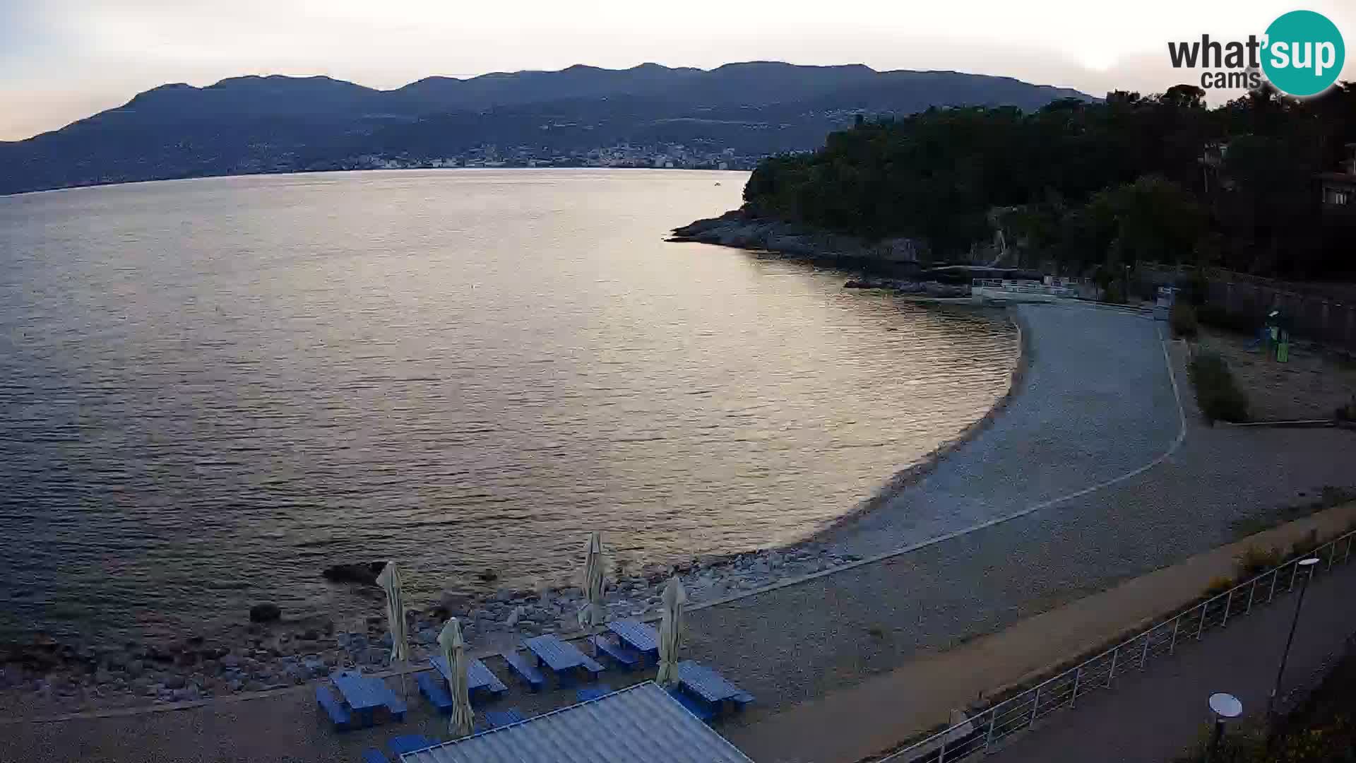 Reka Spletna kamera  plaža pri Bazenih Kantrida
