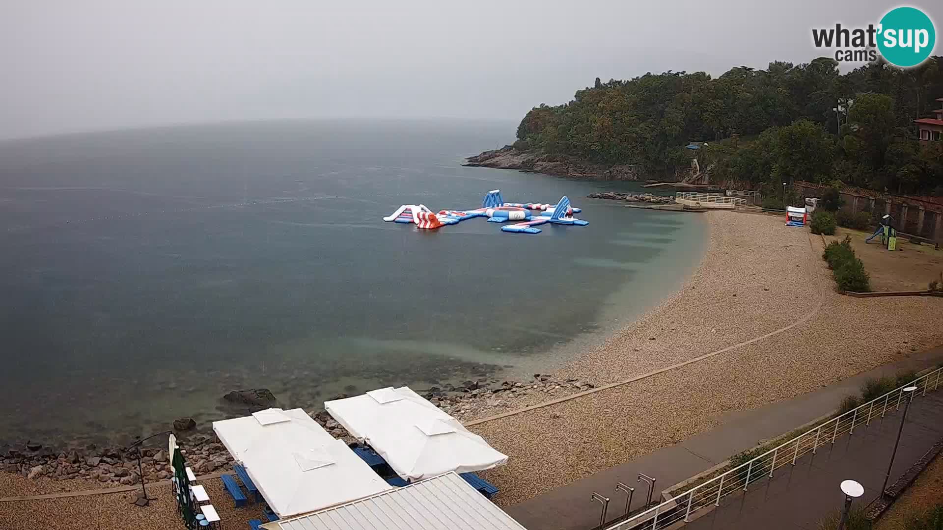 Reka Spletna kamera  plaža pri Bazenih Kantrida