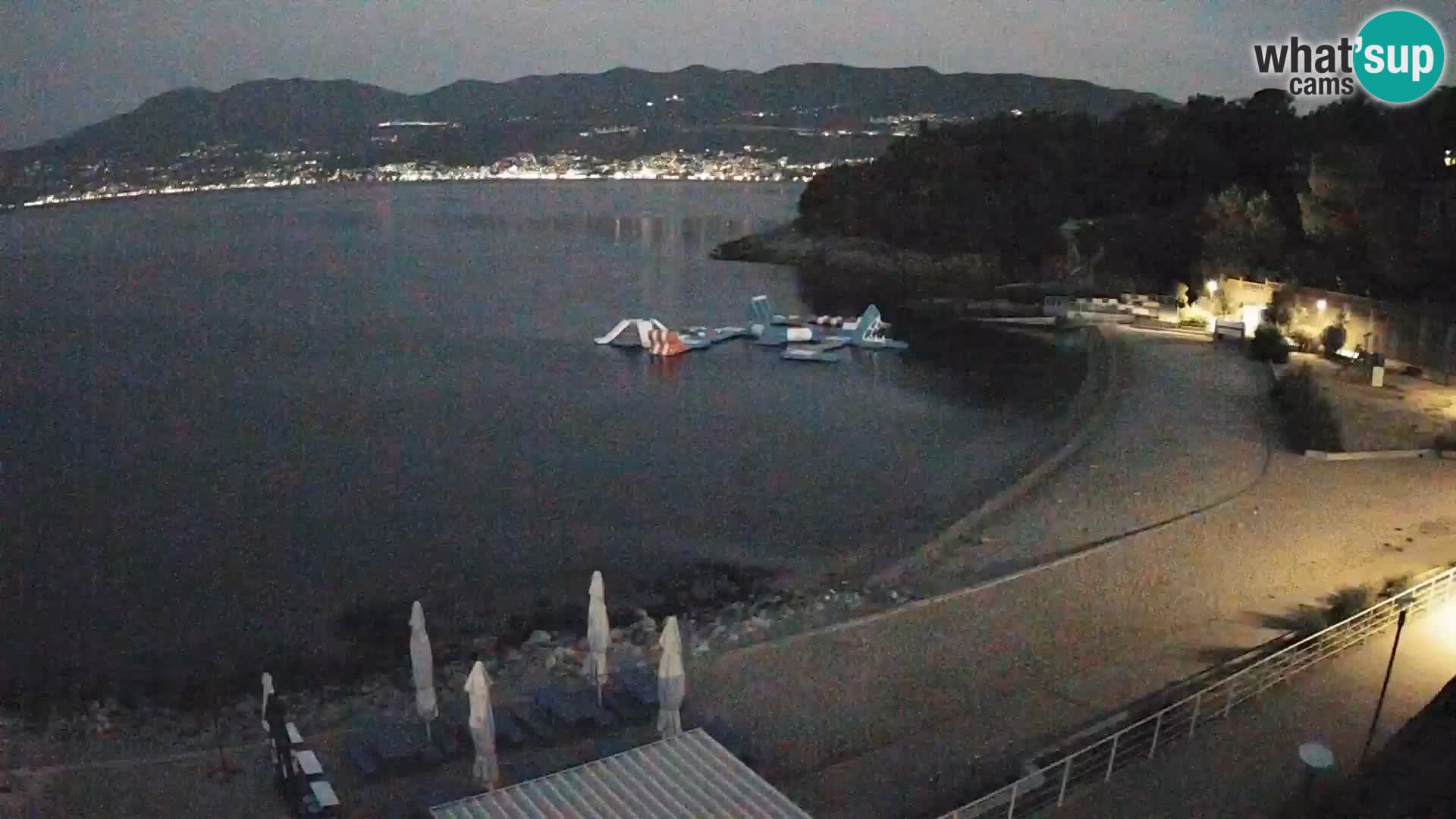 Reka Spletna kamera  plaža pri Bazenih Kantrida