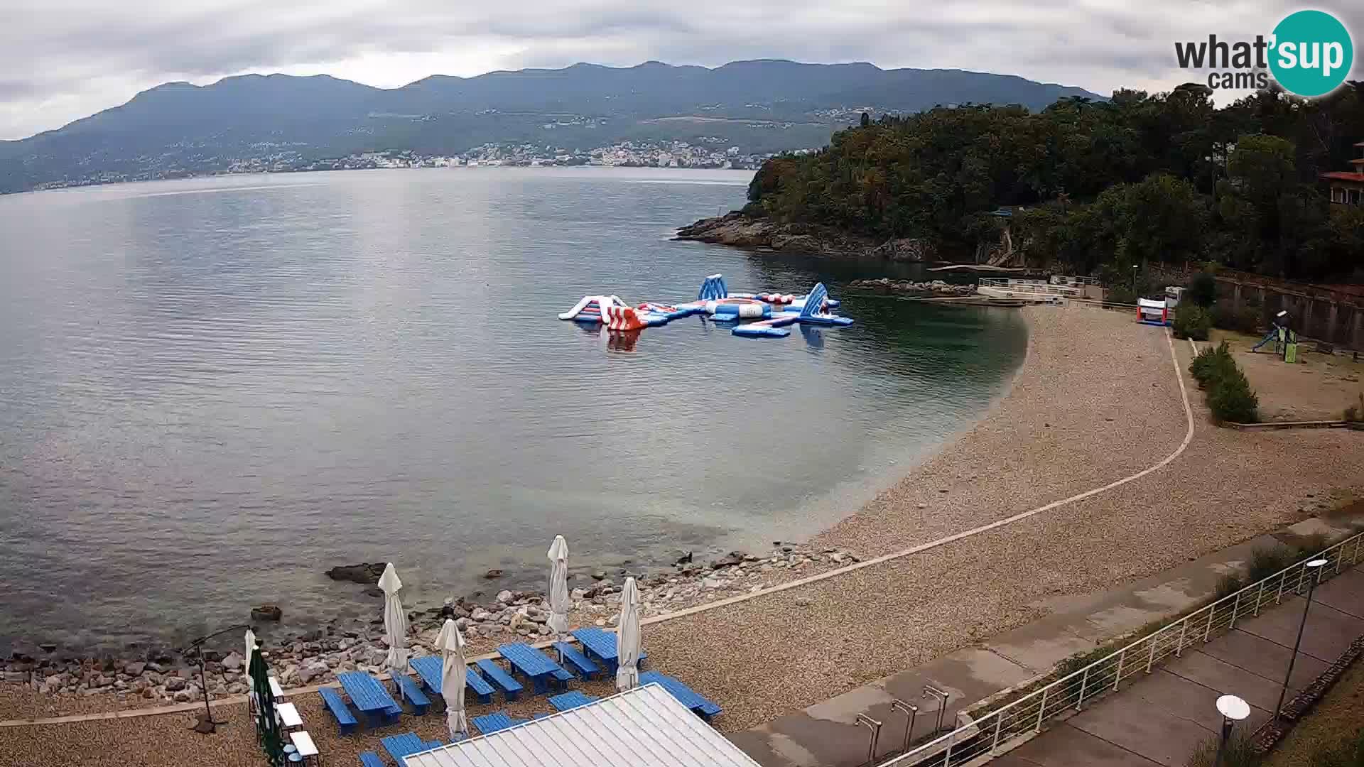 Reka Spletna kamera  plaža pri Bazenih Kantrida