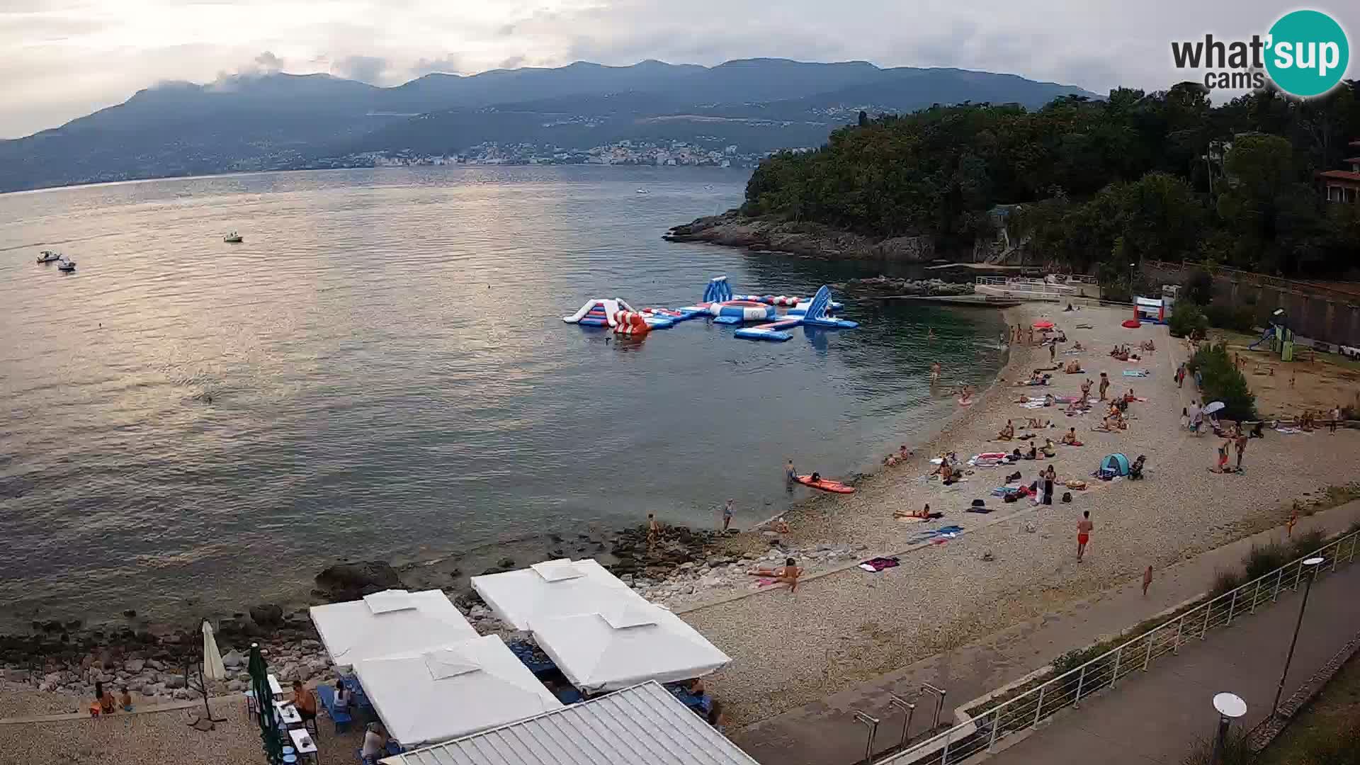 Reka Spletna kamera  plaža pri Bazenih Kantrida