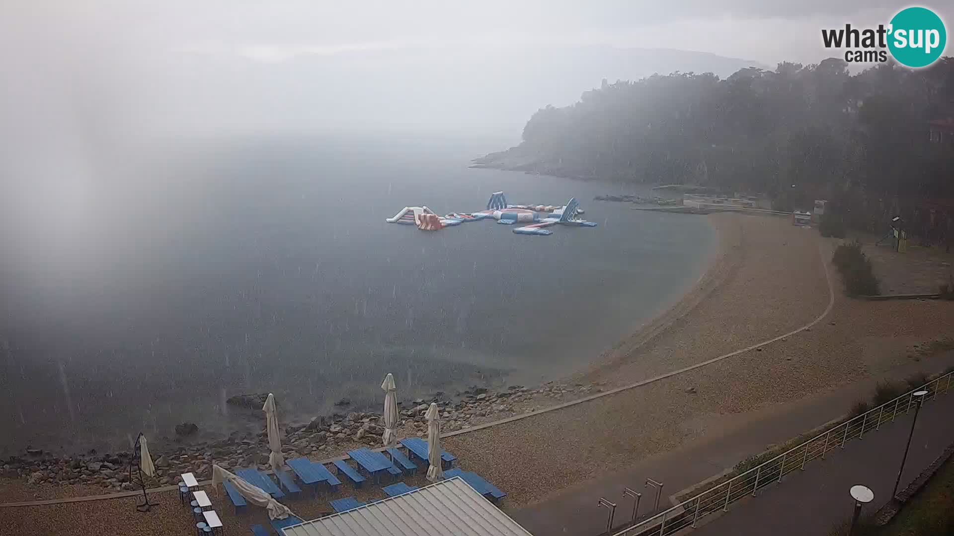 Reka Spletna kamera  plaža pri Bazenih Kantrida