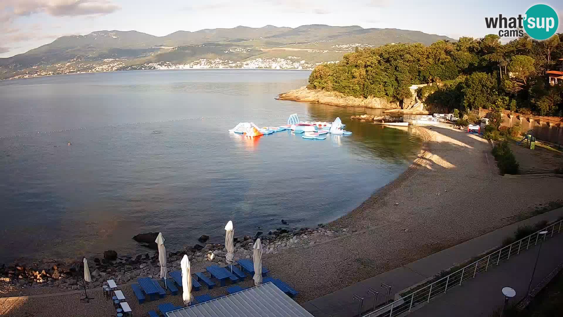 Reka Spletna kamera  plaža pri Bazenih Kantrida