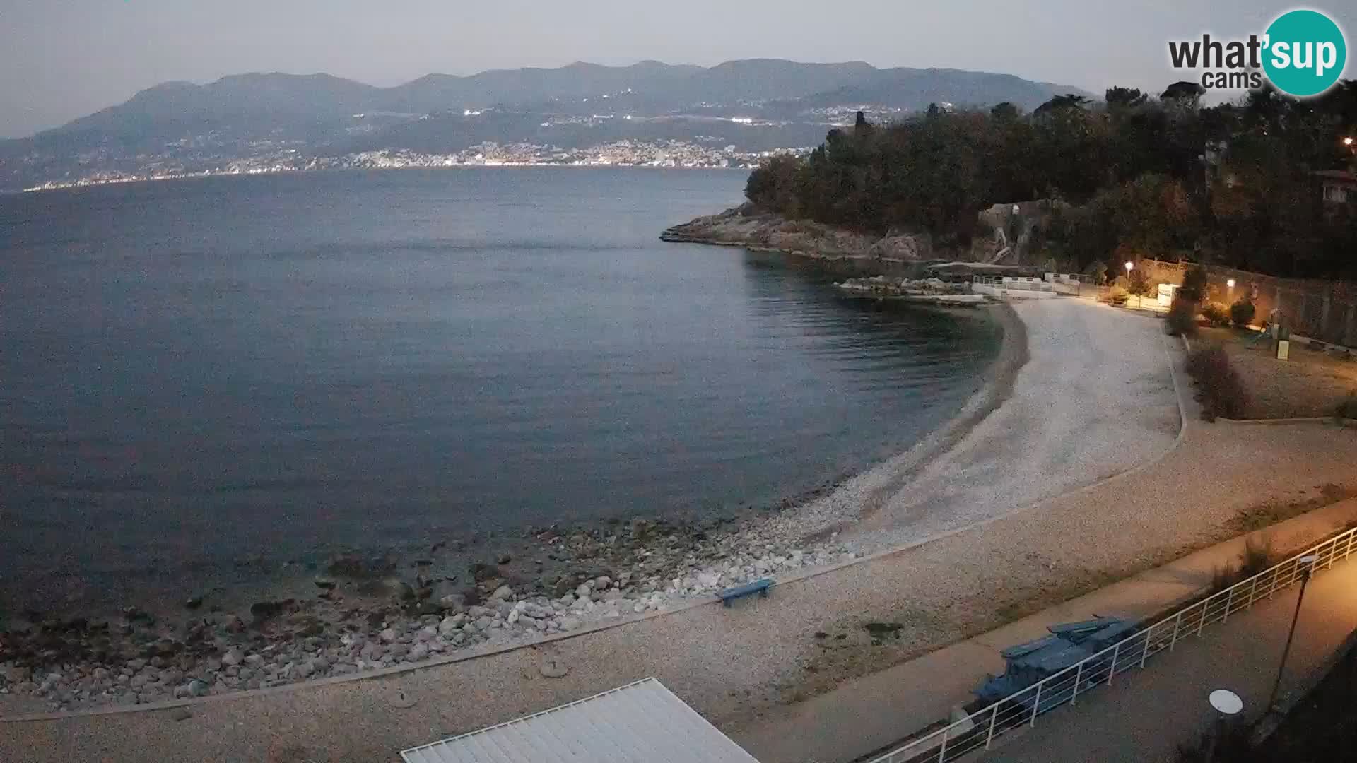 Reka Spletna kamera  plaža pri Bazenih Kantrida