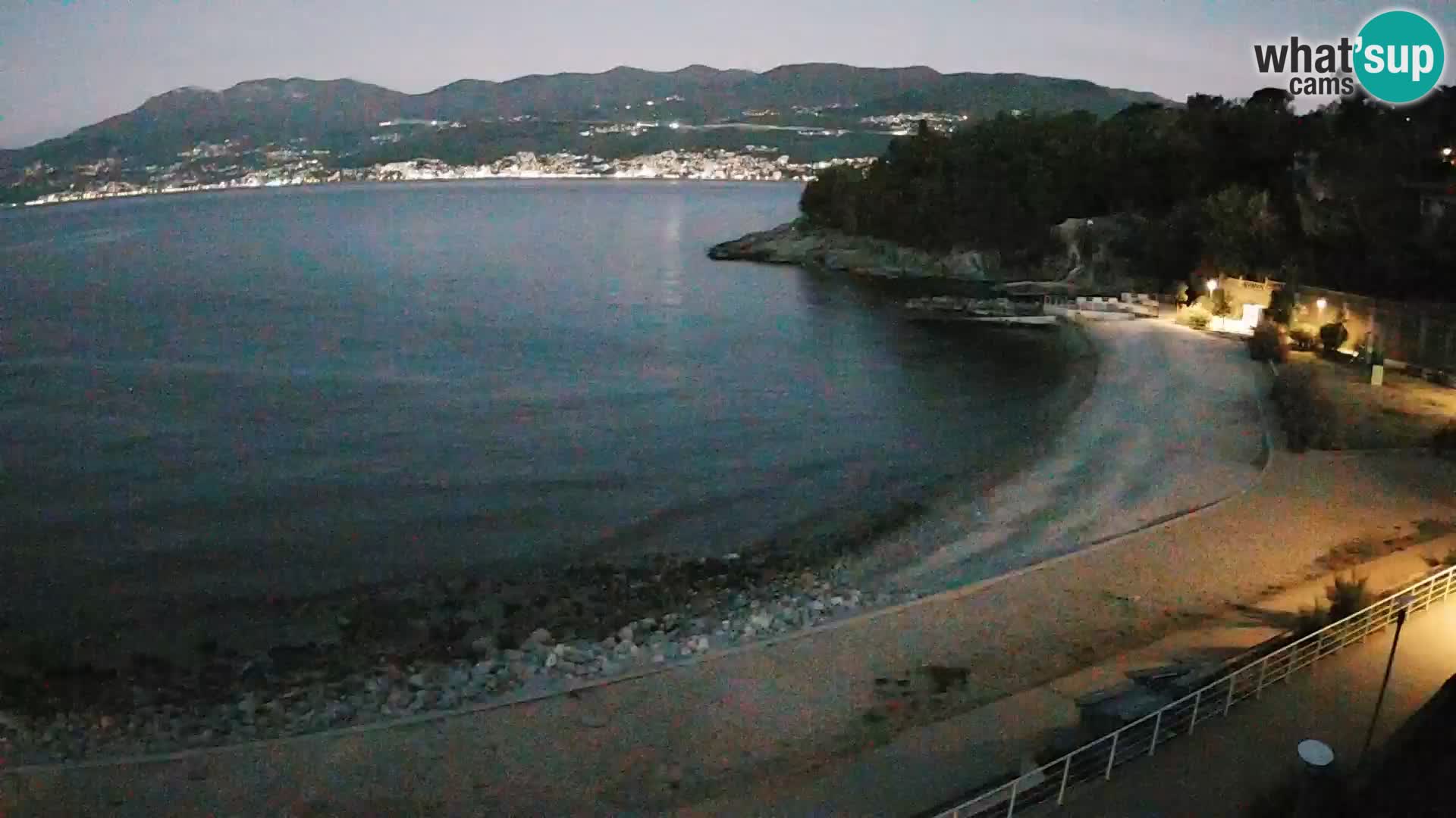 Reka Spletna kamera  plaža pri Bazenih Kantrida