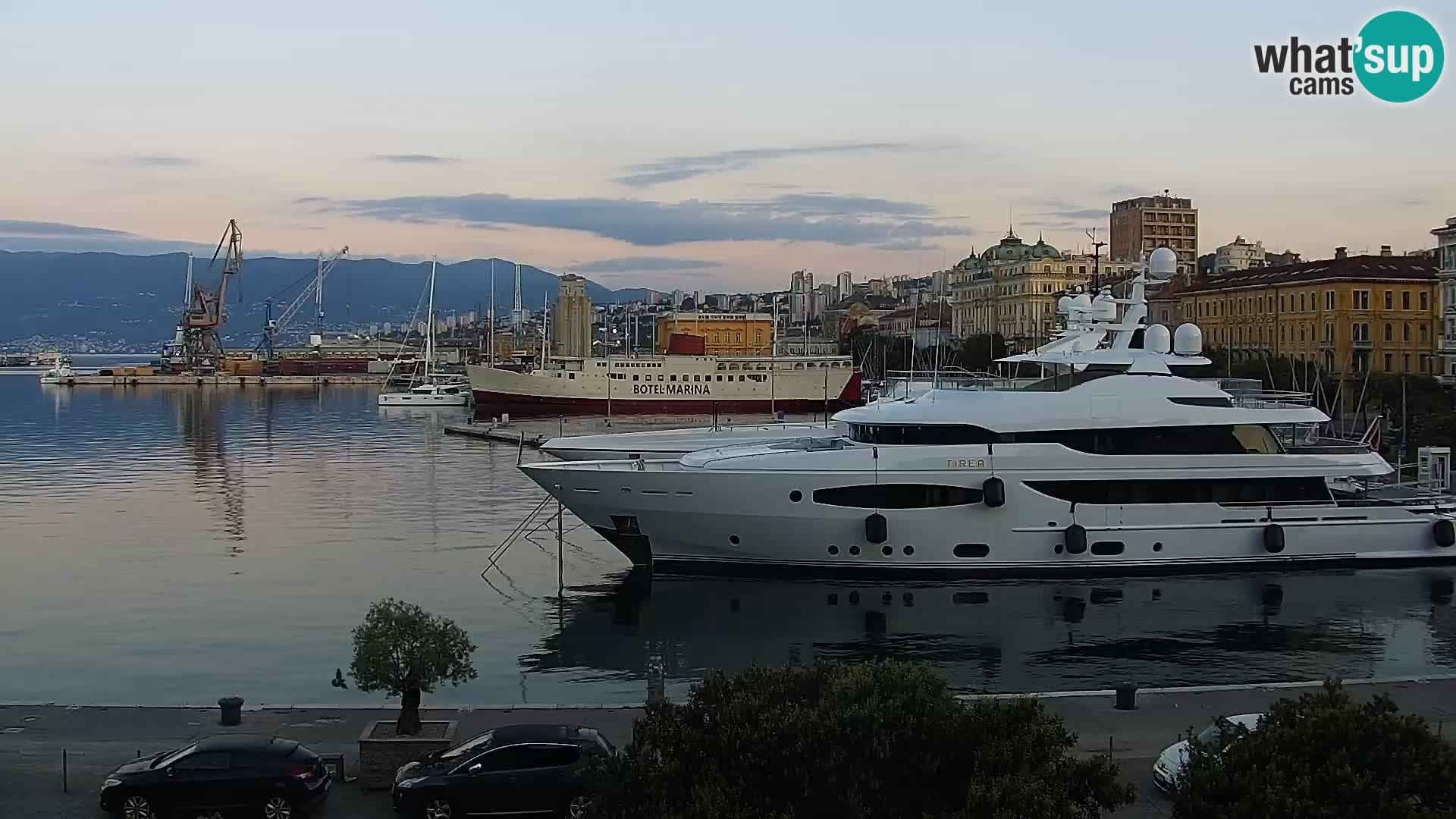 La Riva et Marina à Rijeka – Live Webcam Croatie