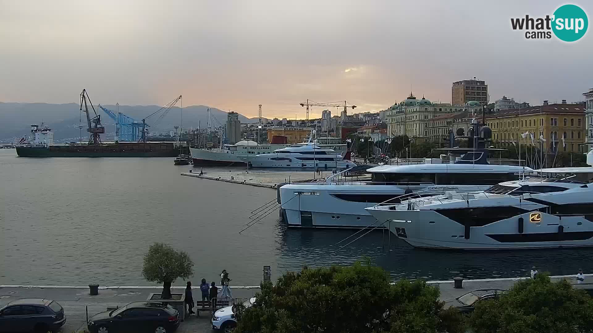 La Riva y Marina en Rijeka – Webcam en vivo Croacia