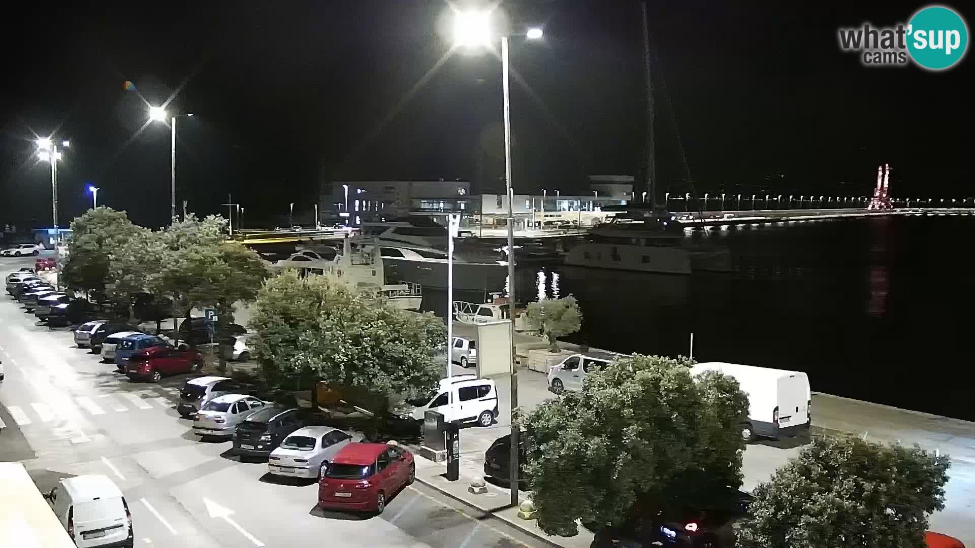 Riva in Marina v Reki – Spletna kamera v živo Hrvaška