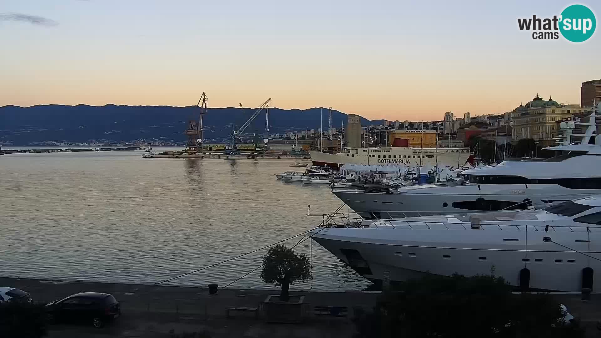 La Riva e la Marina a Rijeka (Fiume) – Live Webcam Croazia