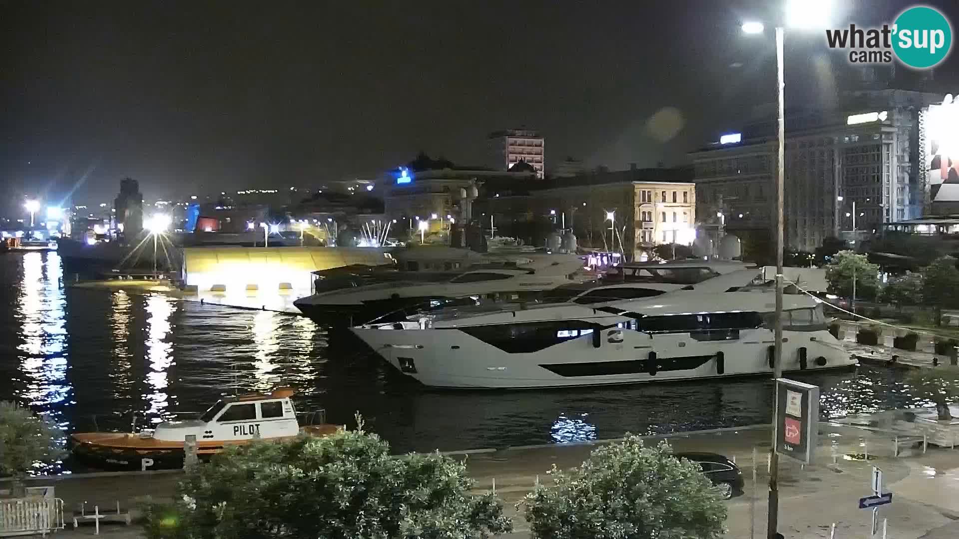 Riva in Marina v Reki – Spletna kamera v živo Hrvaška