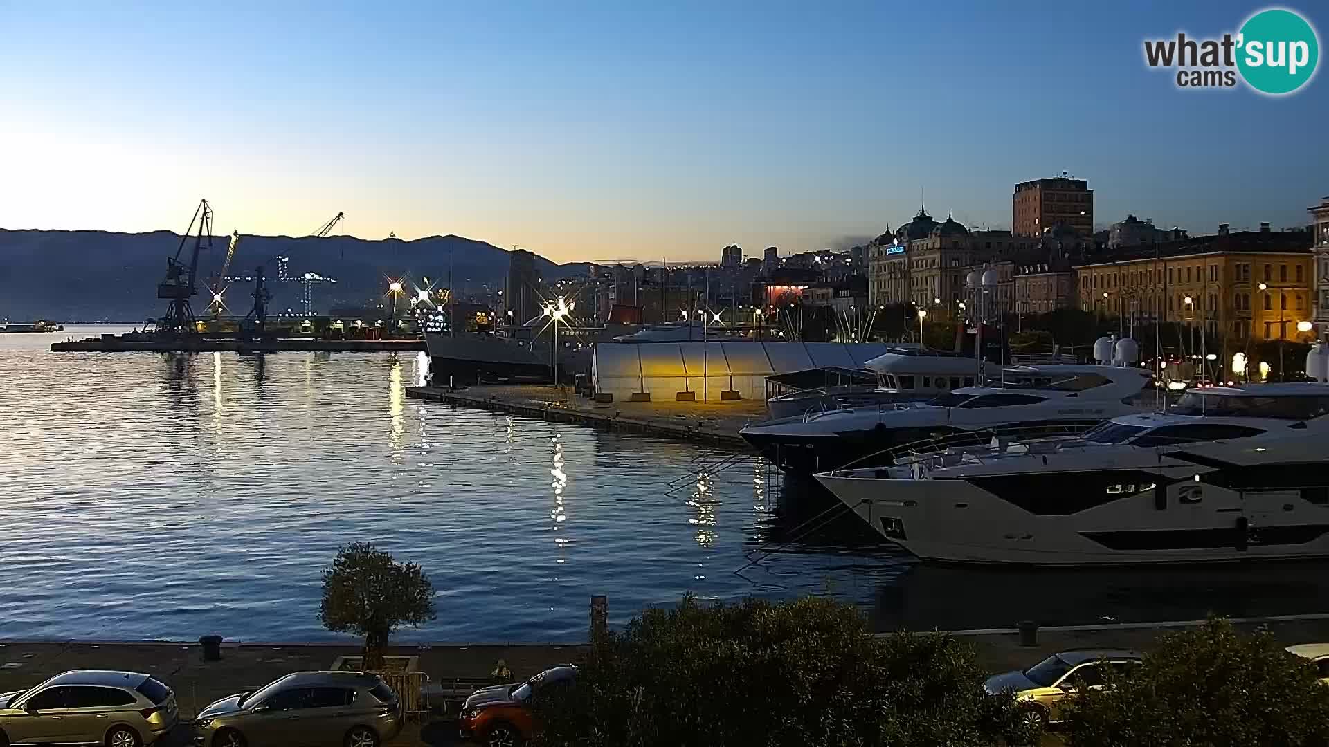 La Riva y Marina en Rijeka – Webcam en vivo Croacia