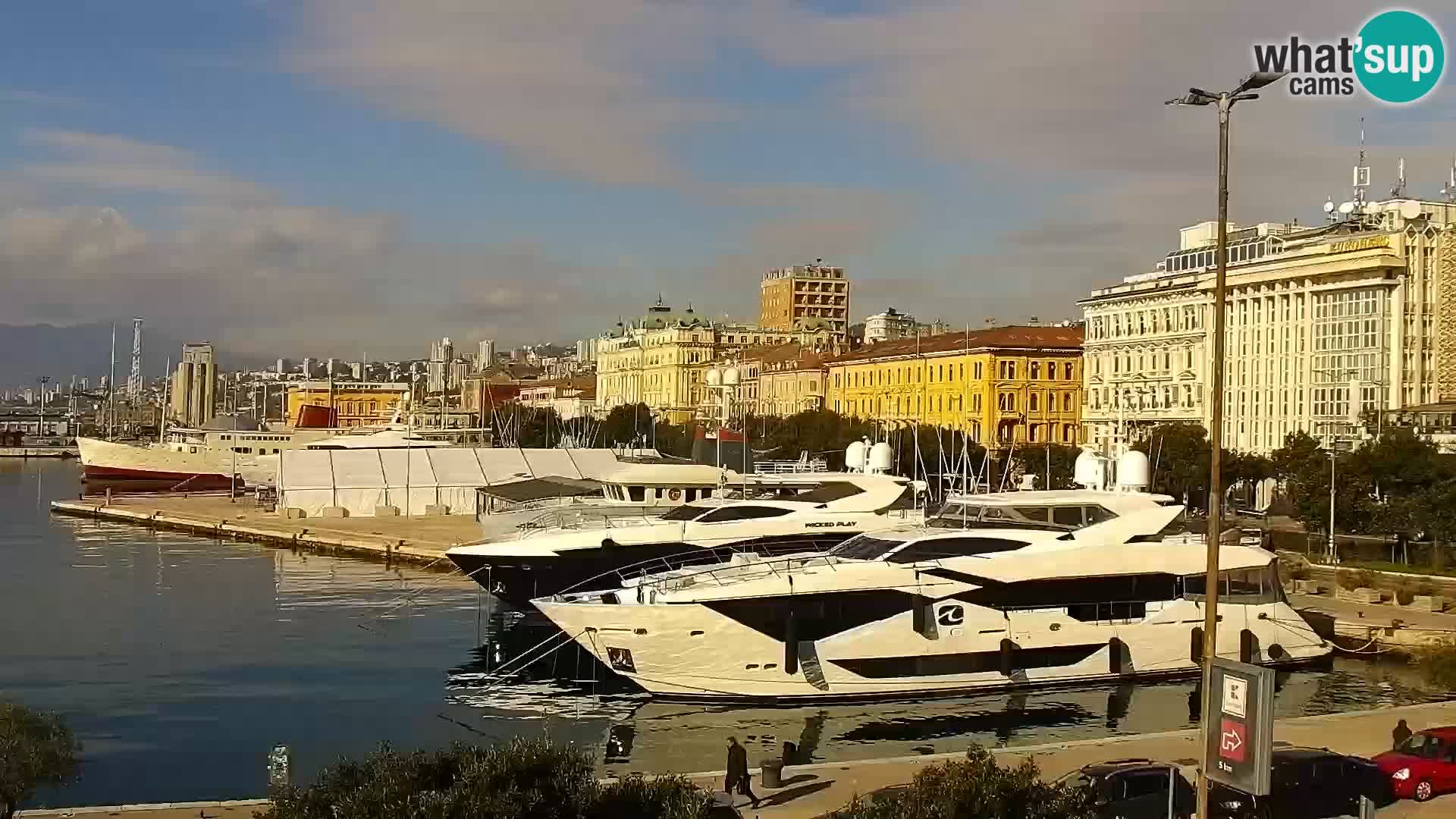 La Riva y Marina en Rijeka – Webcam en vivo Croacia