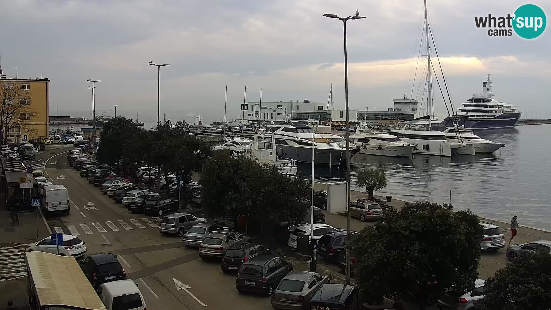 La Riva y Marina en Rijeka – Webcam en vivo Croacia