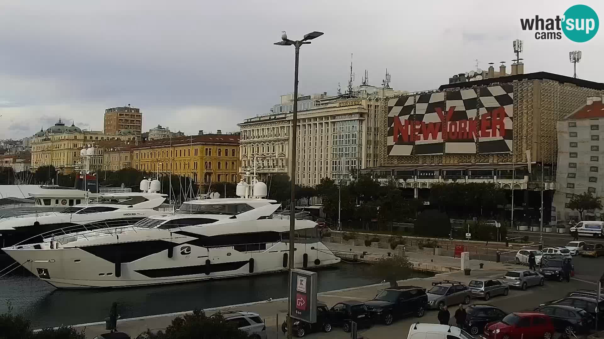 La Riva y Marina en Rijeka – Webcam en vivo Croacia