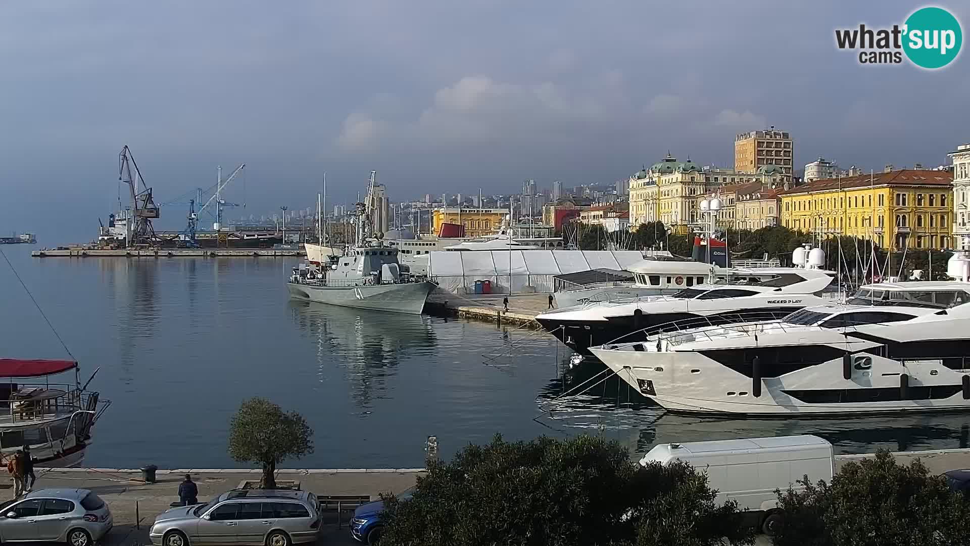 Riva in Marina v Reki – Spletna kamera v živo Hrvaška