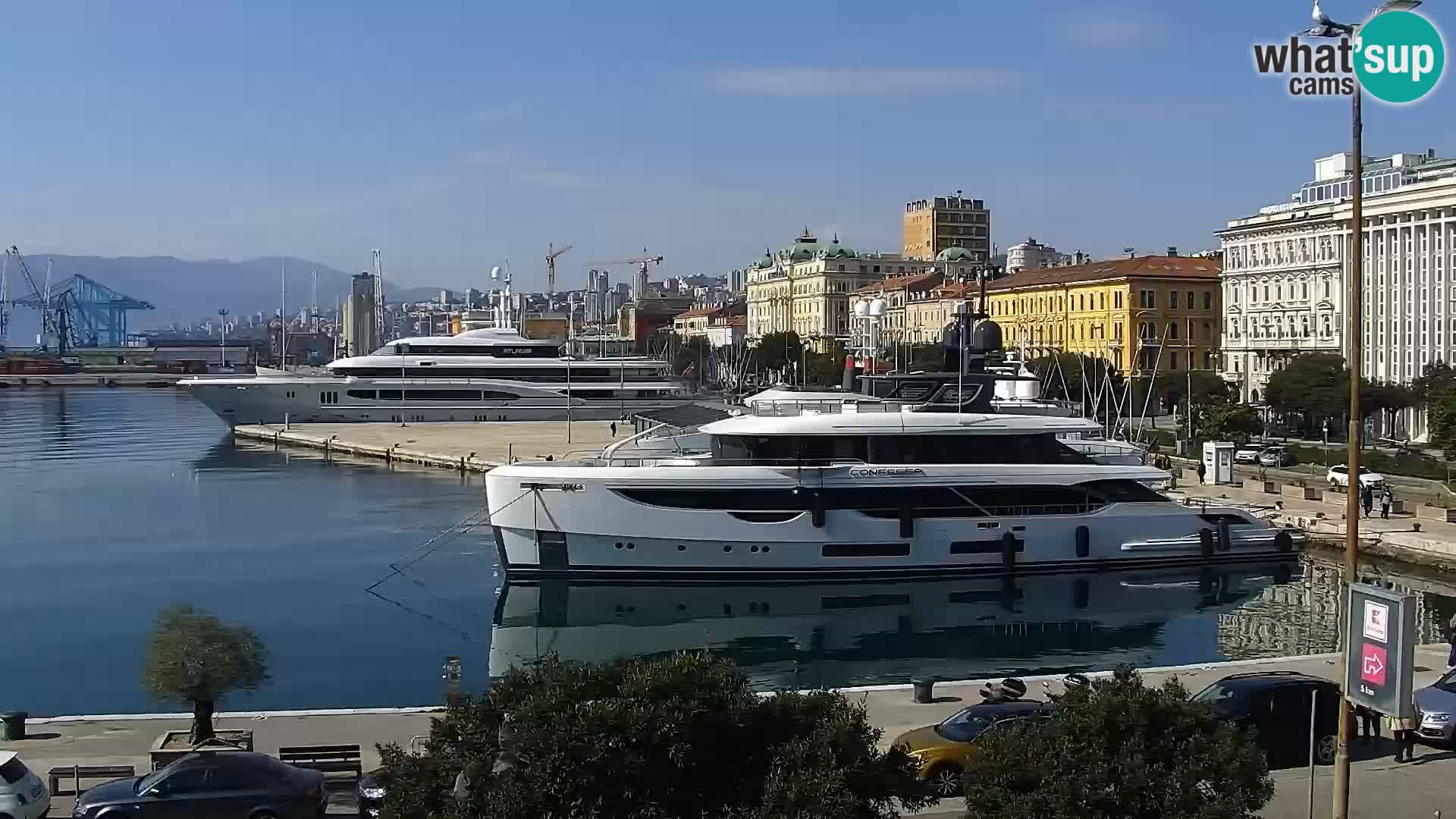 Riva in Marina v Reki – Spletna kamera v živo Hrvaška