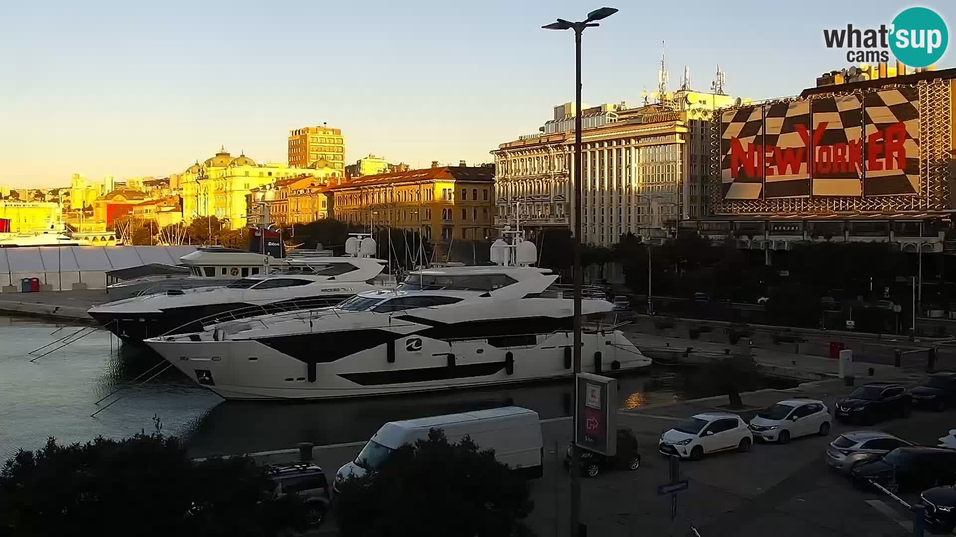 La Riva y Marina en Rijeka – Webcam en vivo Croacia