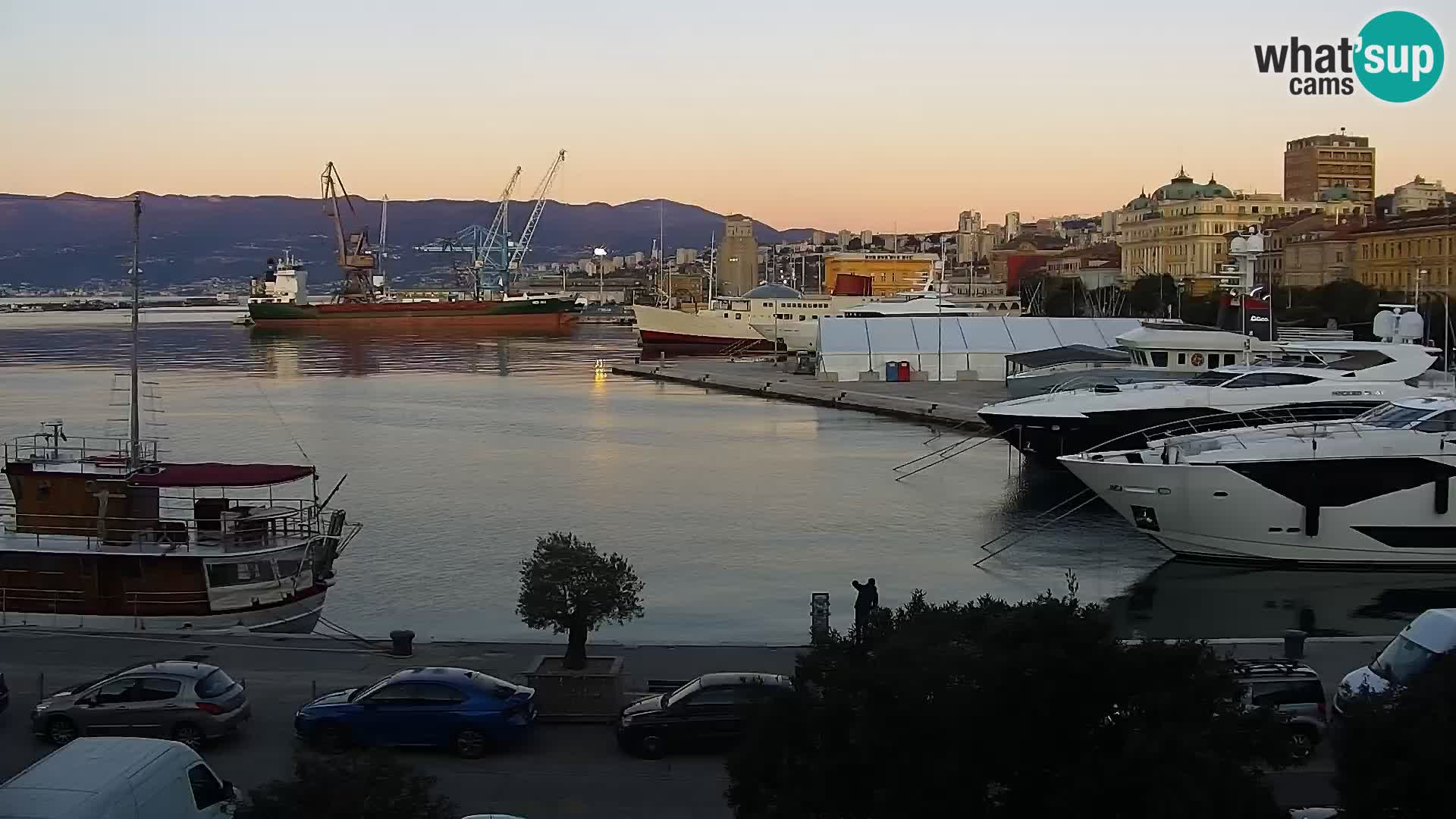 La Riva et Marina à Rijeka – Live Webcam Croatie