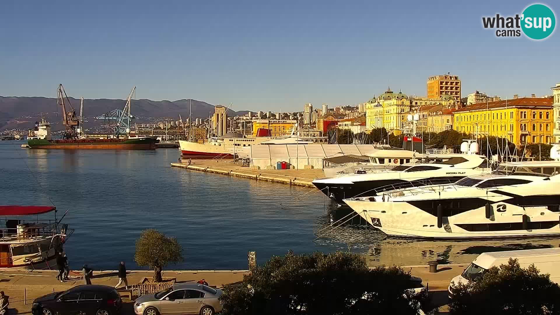 La Riva y Marina en Rijeka – Webcam en vivo Croacia