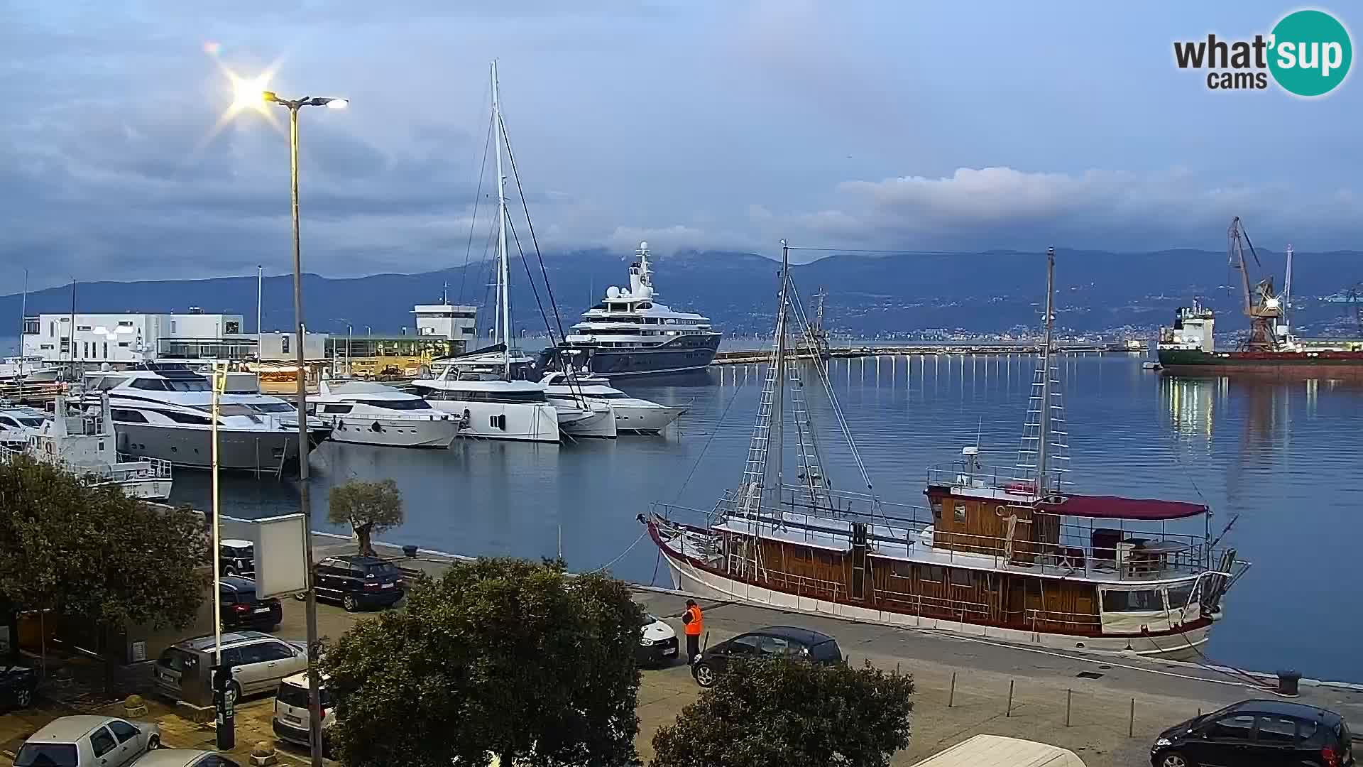 Die Riva und Marina in Rijeka – Live Webcam Kroatien