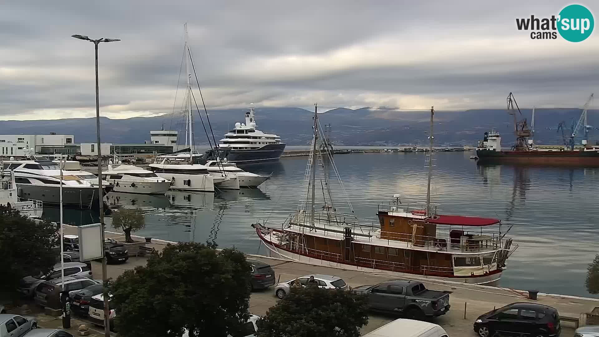 La Riva et Marina à Rijeka – Live Webcam Croatie