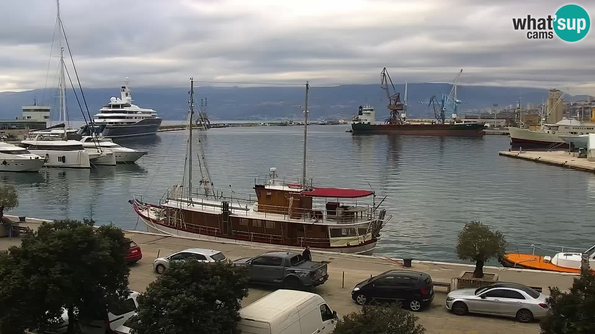 La Riva y Marina en Rijeka – Webcam en vivo Croacia