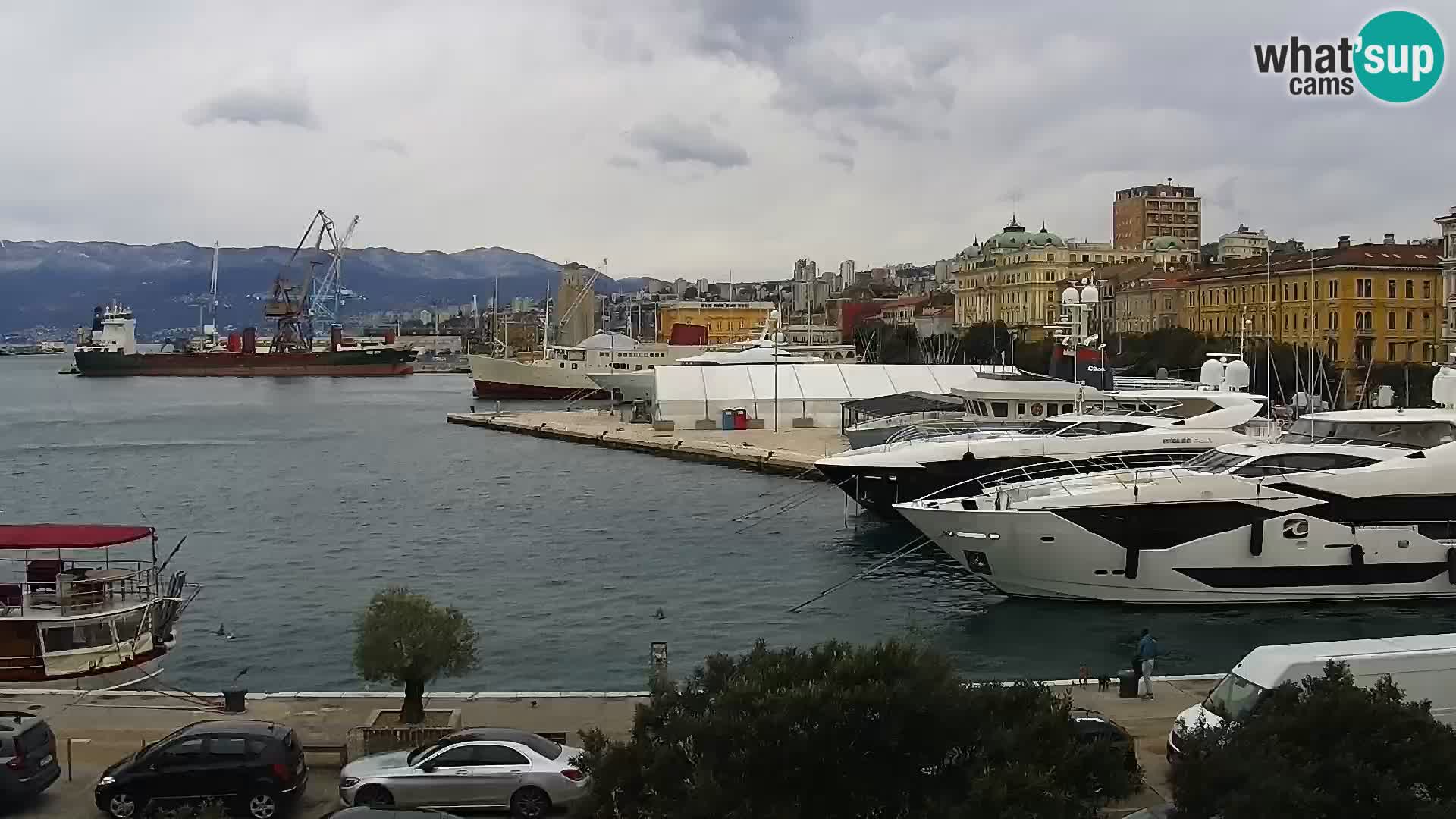 La Riva et Marina à Rijeka – Live Webcam Croatie