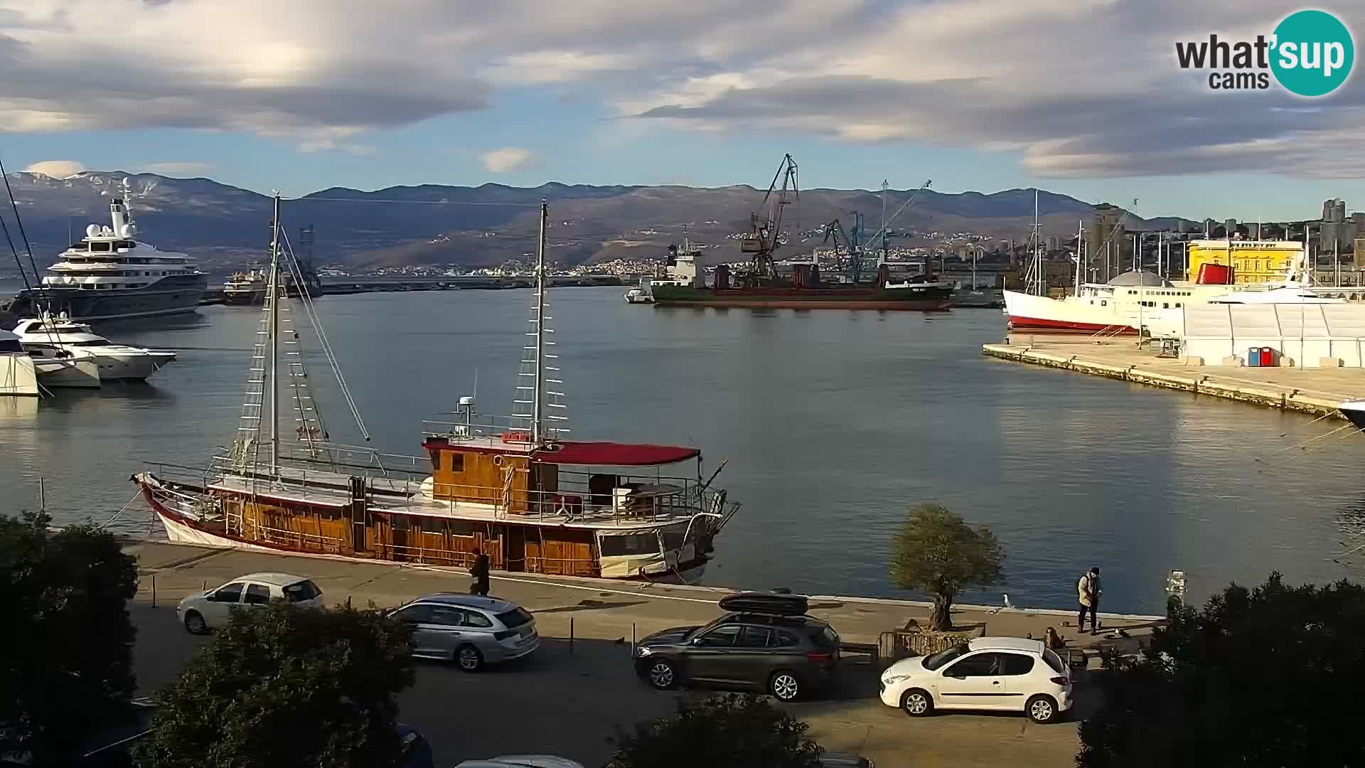 La Riva et Marina à Rijeka – Live Webcam Croatie