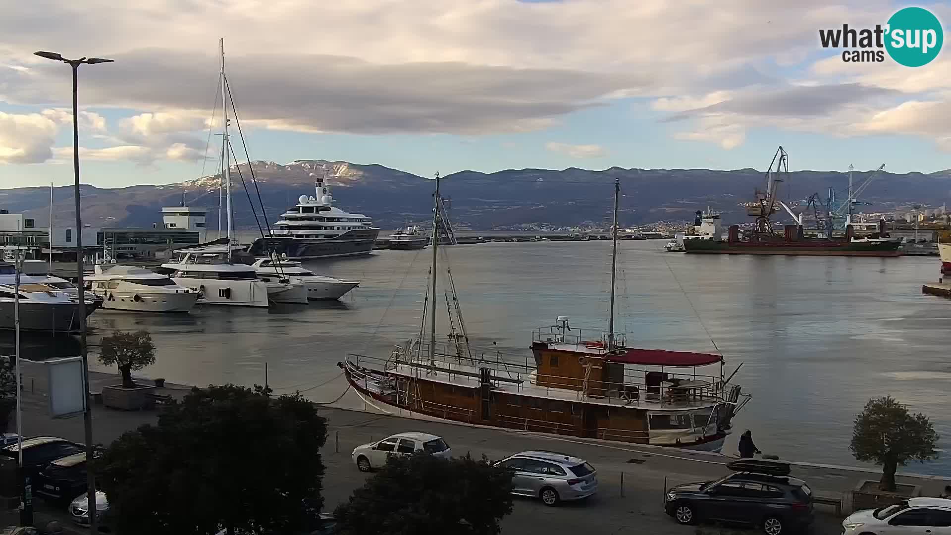 La Riva e la Marina a Rijeka (Fiume) – Live Webcam Croazia