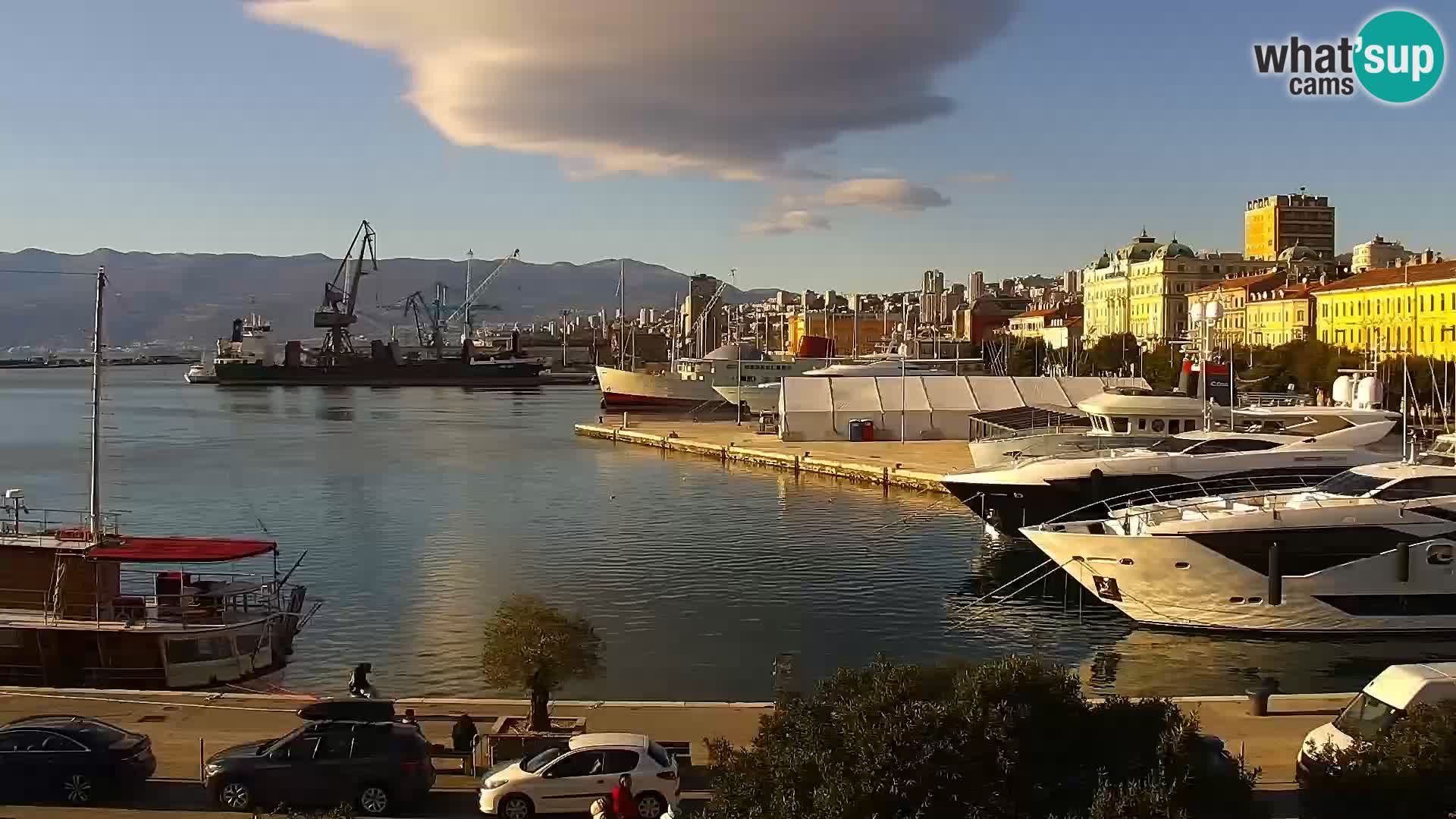 La Riva e la Marina a Rijeka (Fiume) – Live Webcam Croazia