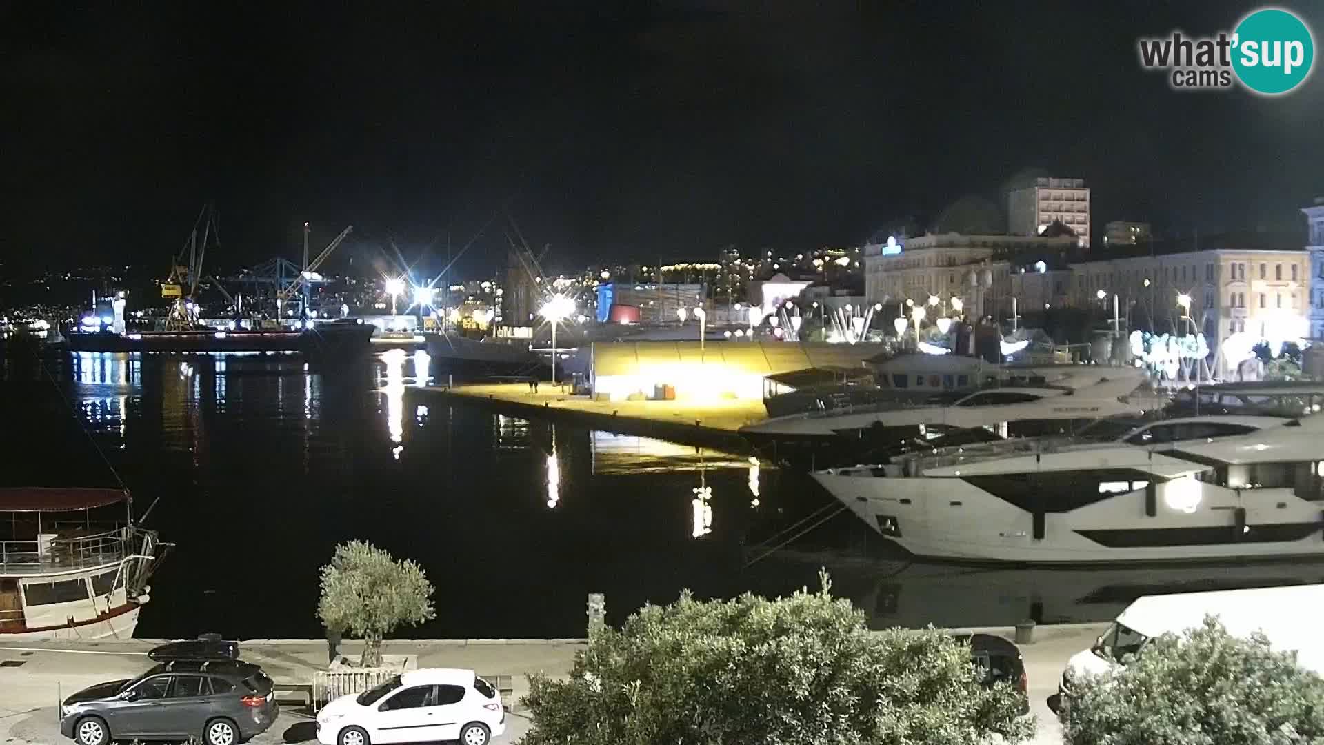 Riva in Marina v Reki – Spletna kamera v živo Hrvaška