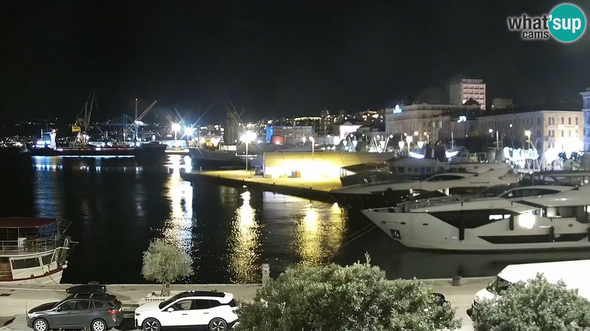 Riva in Marina v Reki – Spletna kamera v živo Hrvaška