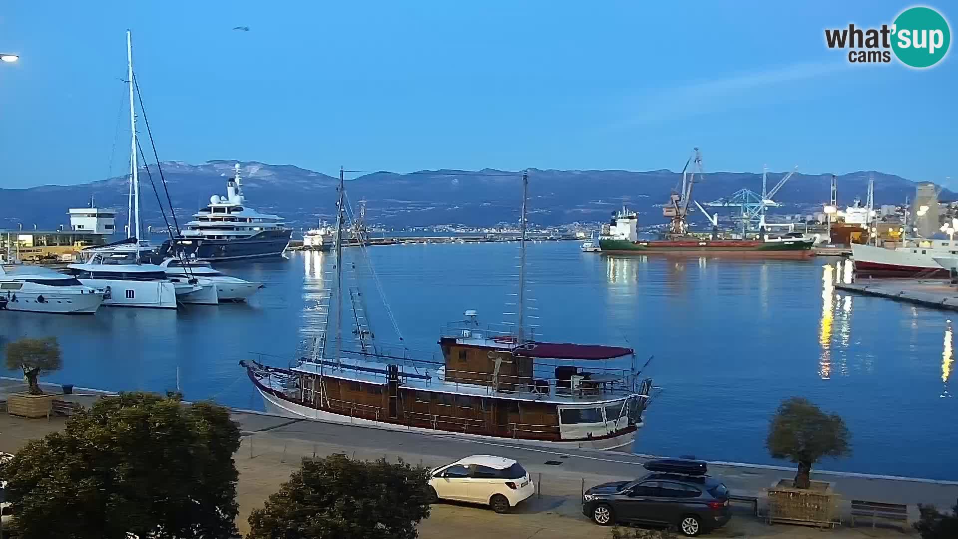 La Riva et Marina à Rijeka – Live Webcam Croatie