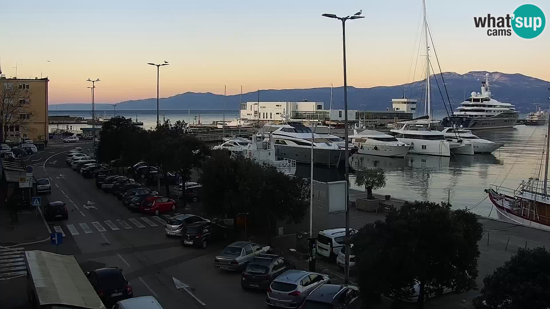 La Riva et Marina à Rijeka – Live Webcam Croatie