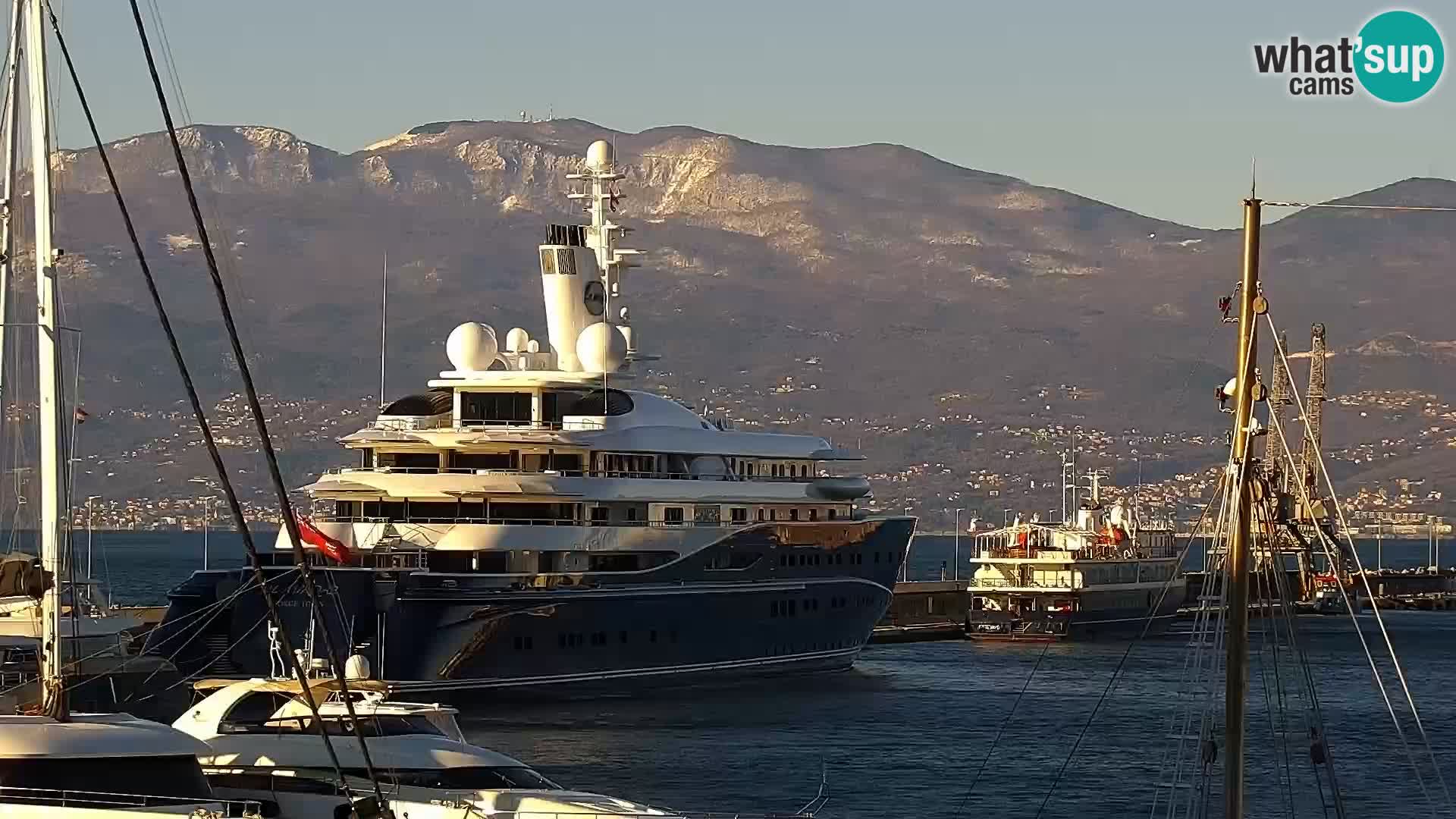 La Riva et Marina à Rijeka – Live Webcam Croatie