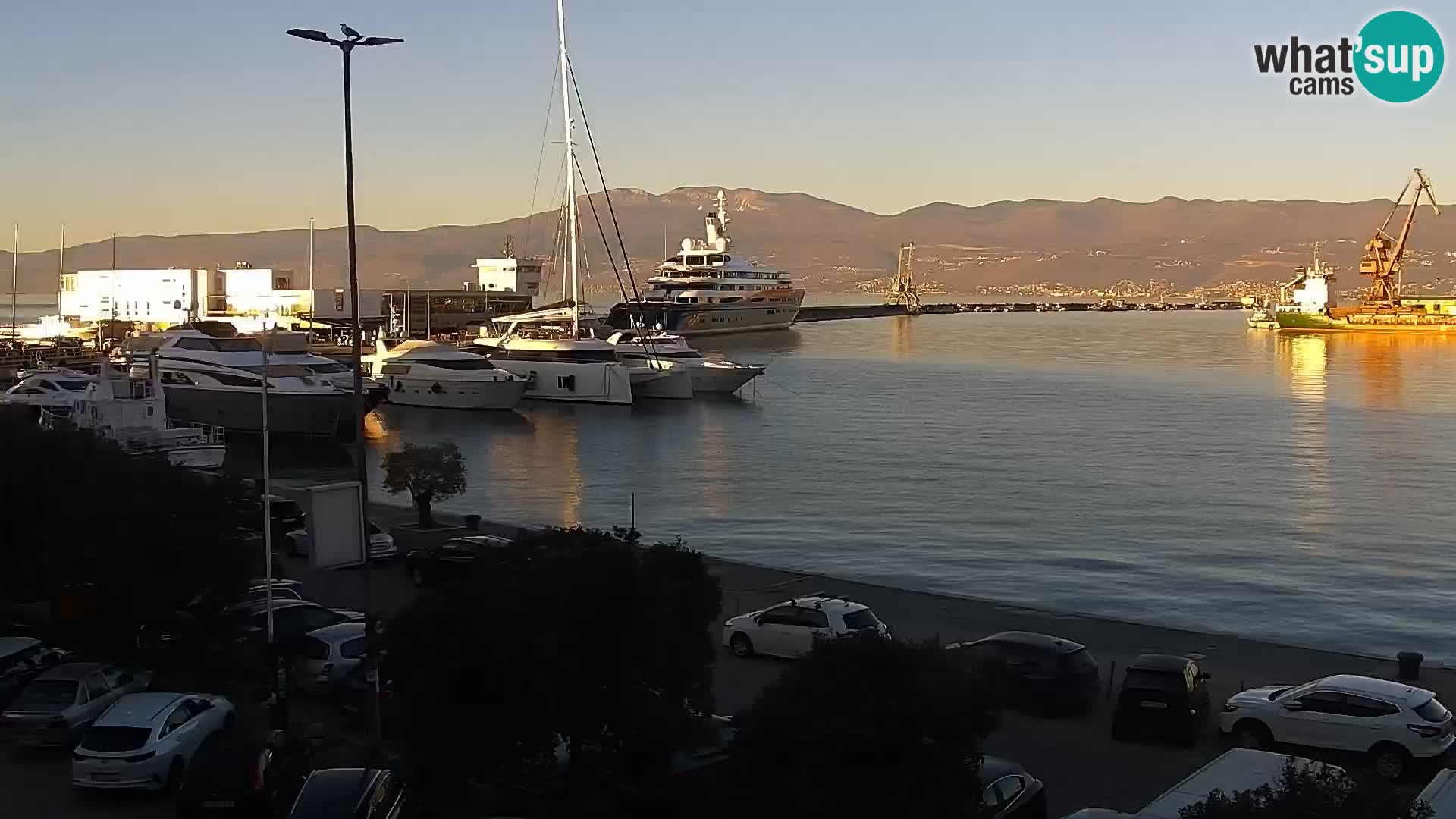 La Riva y Marina en Rijeka – Webcam en vivo Croacia