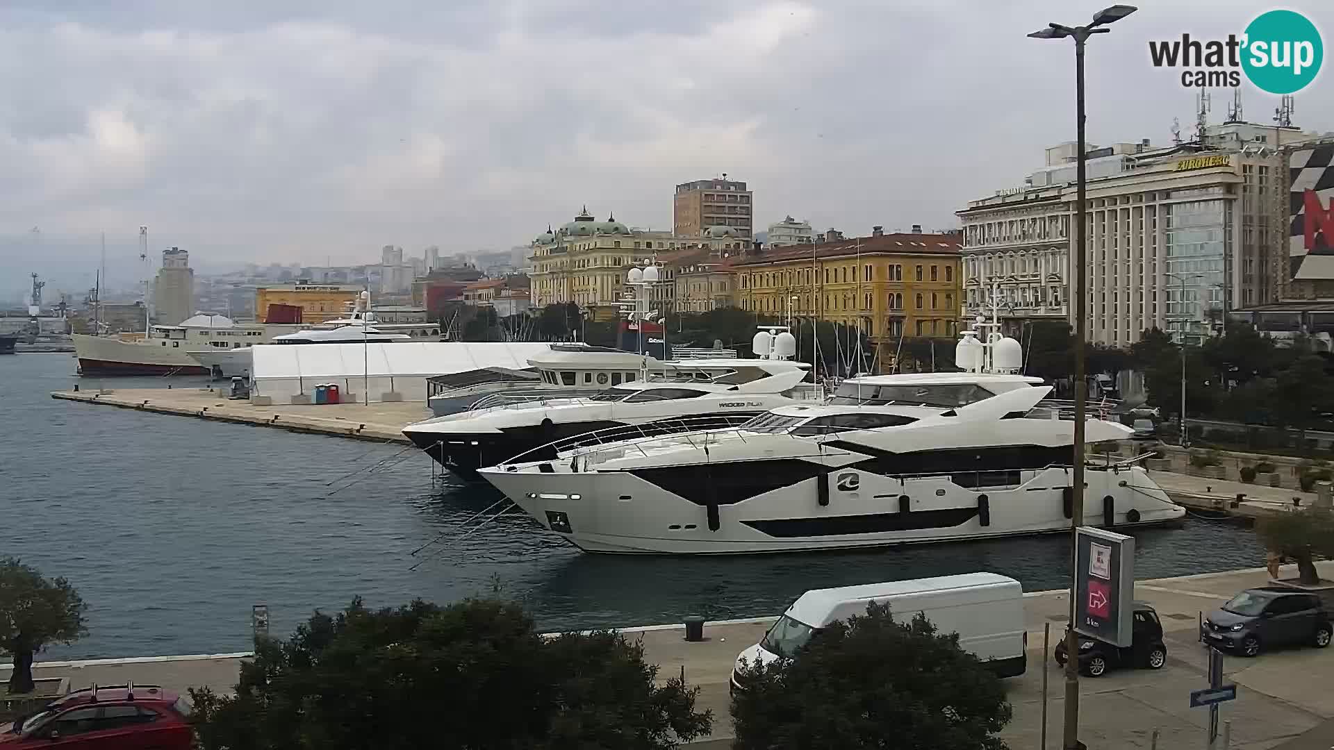 La Riva y Marina en Rijeka – Webcam en vivo Croacia