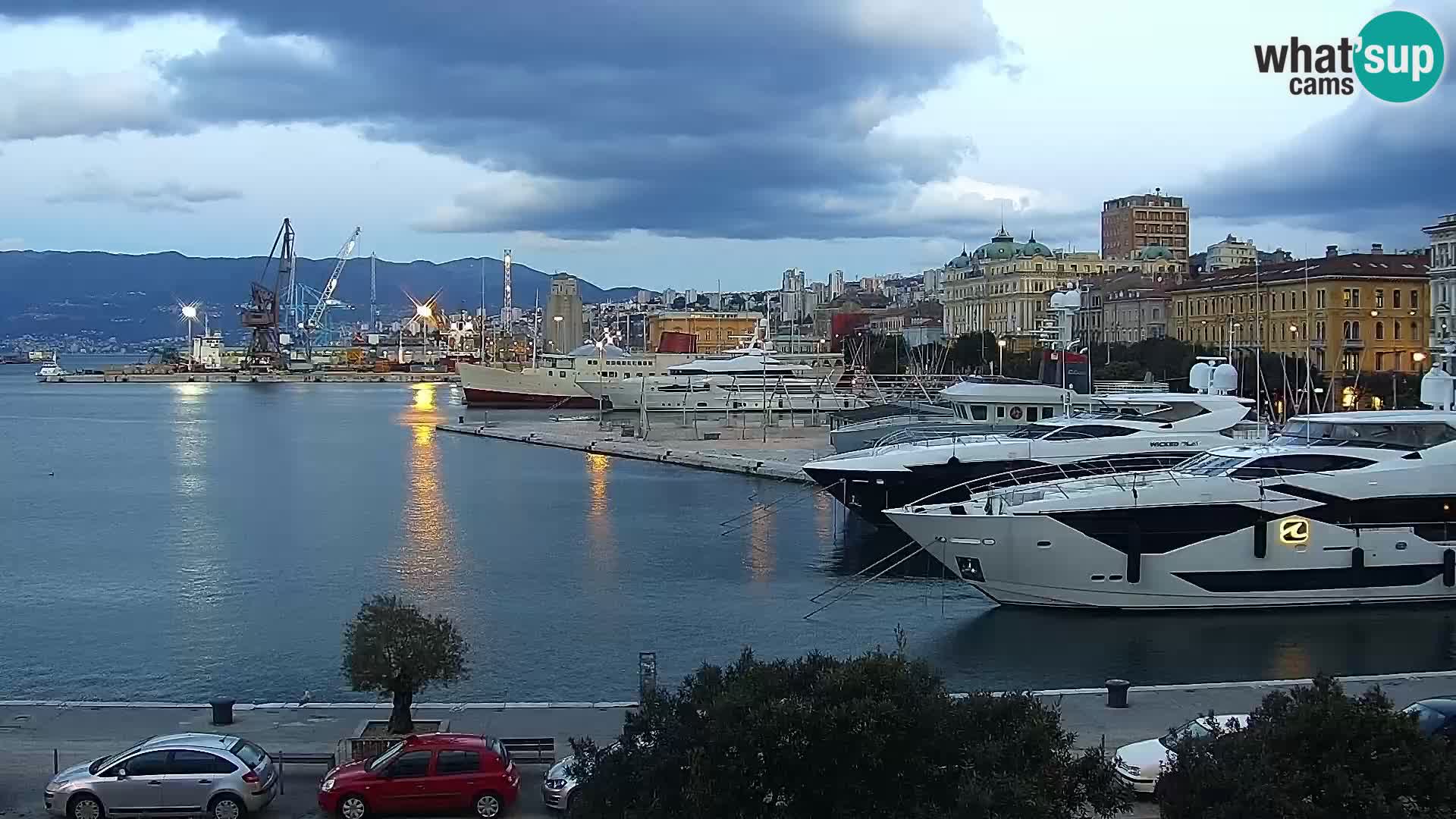 Riva i Marina u Rijeci – Web kamera uživo u Hrvatskoj